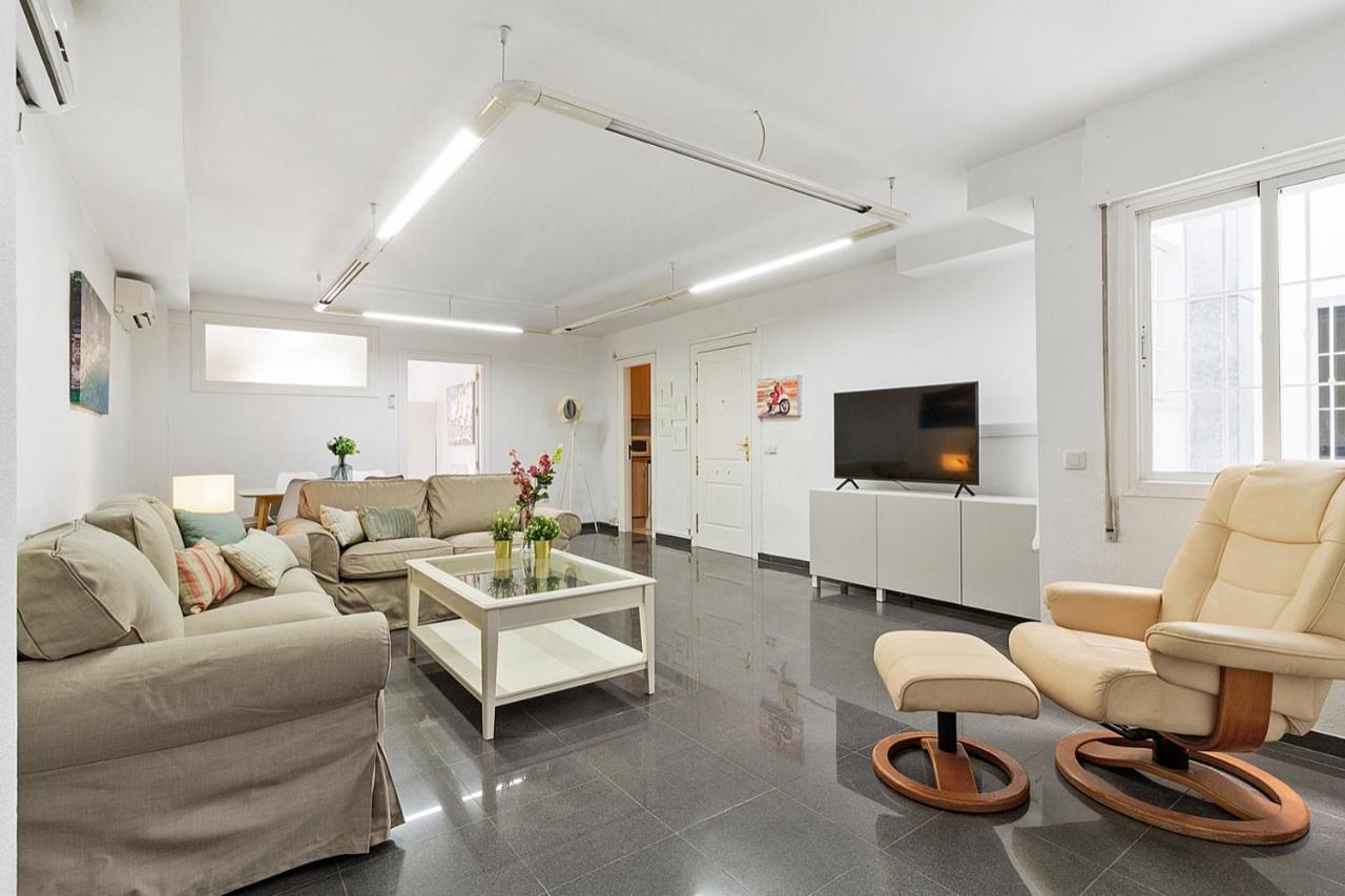 Apartmán Amplio Piso En Atarazanas Màlaga Exteriér fotografie