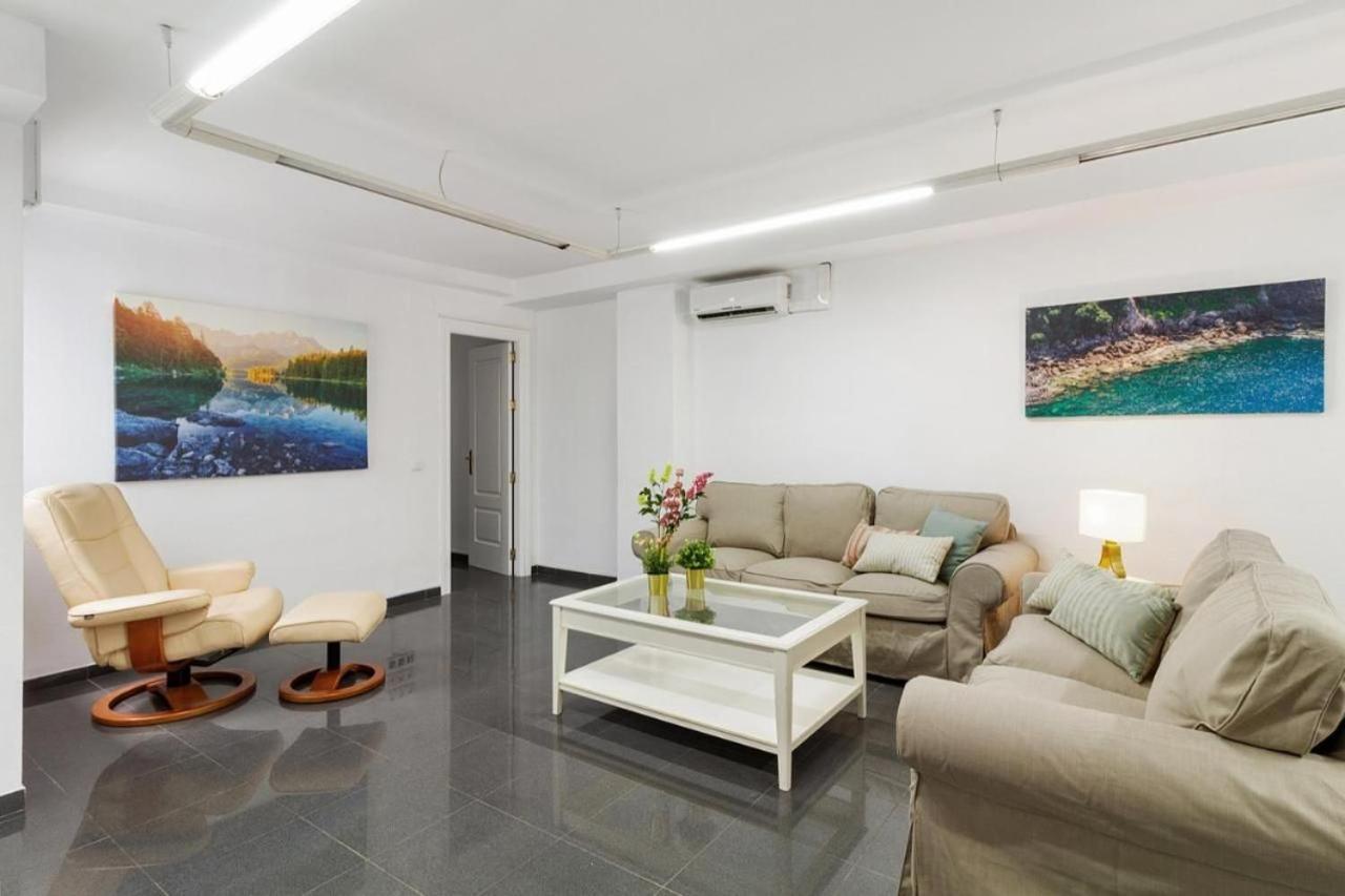Apartmán Amplio Piso En Atarazanas Màlaga Exteriér fotografie