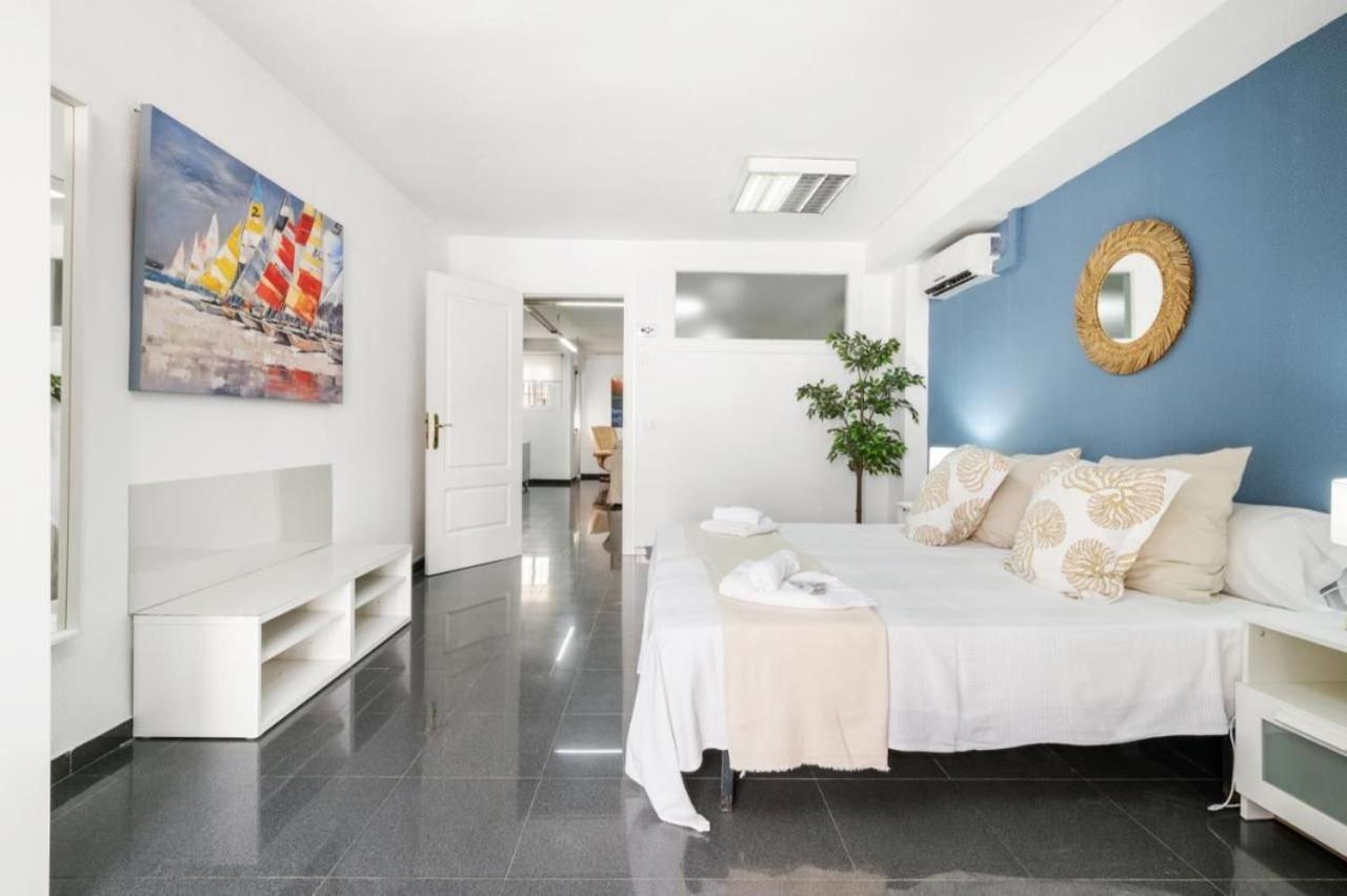 Apartmán Amplio Piso En Atarazanas Màlaga Exteriér fotografie
